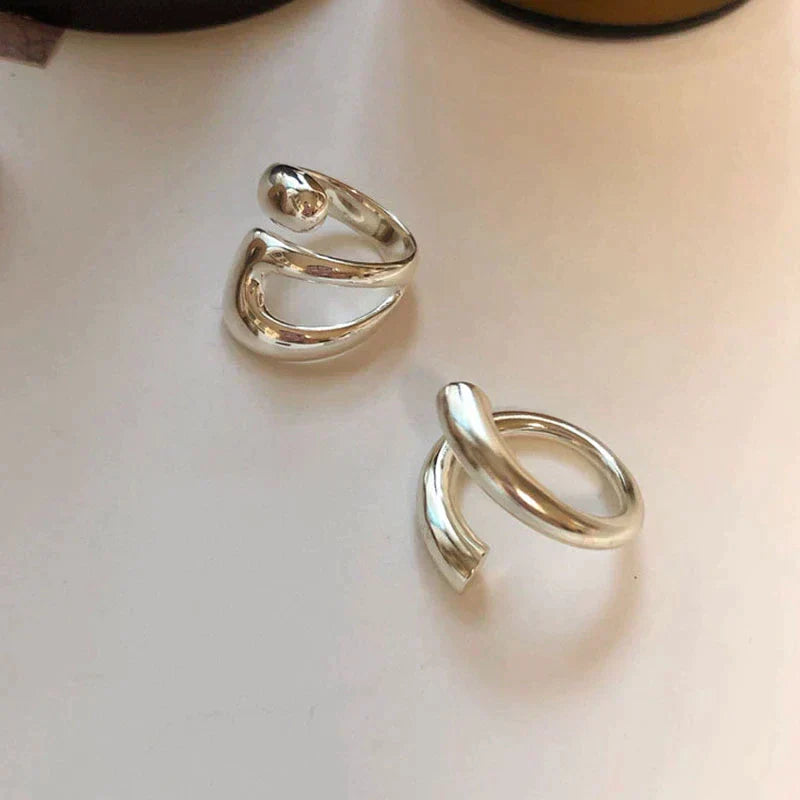 Elegant adjustable ring