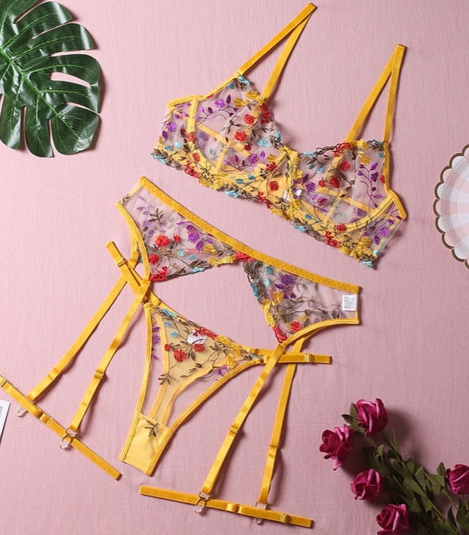 Daisy | 3-piece French lingerie set