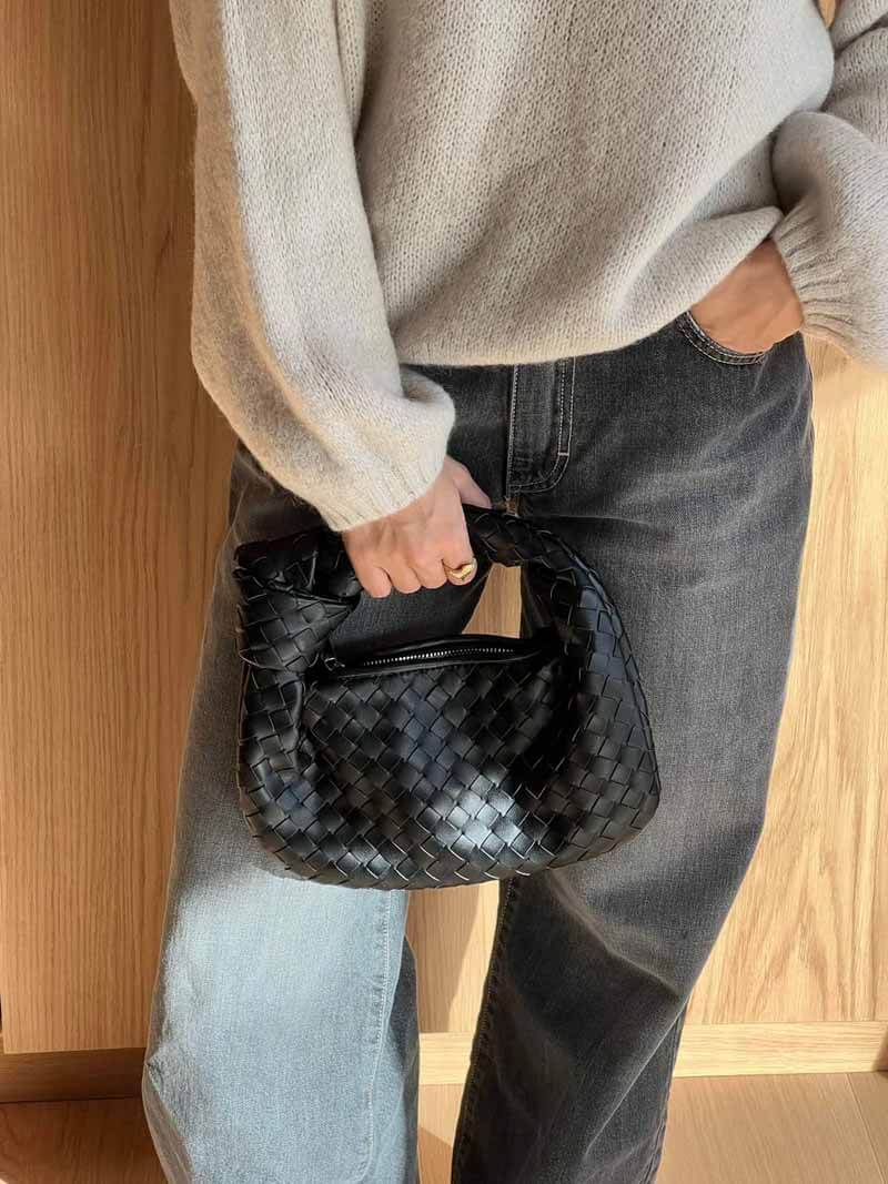 Mini woven bag